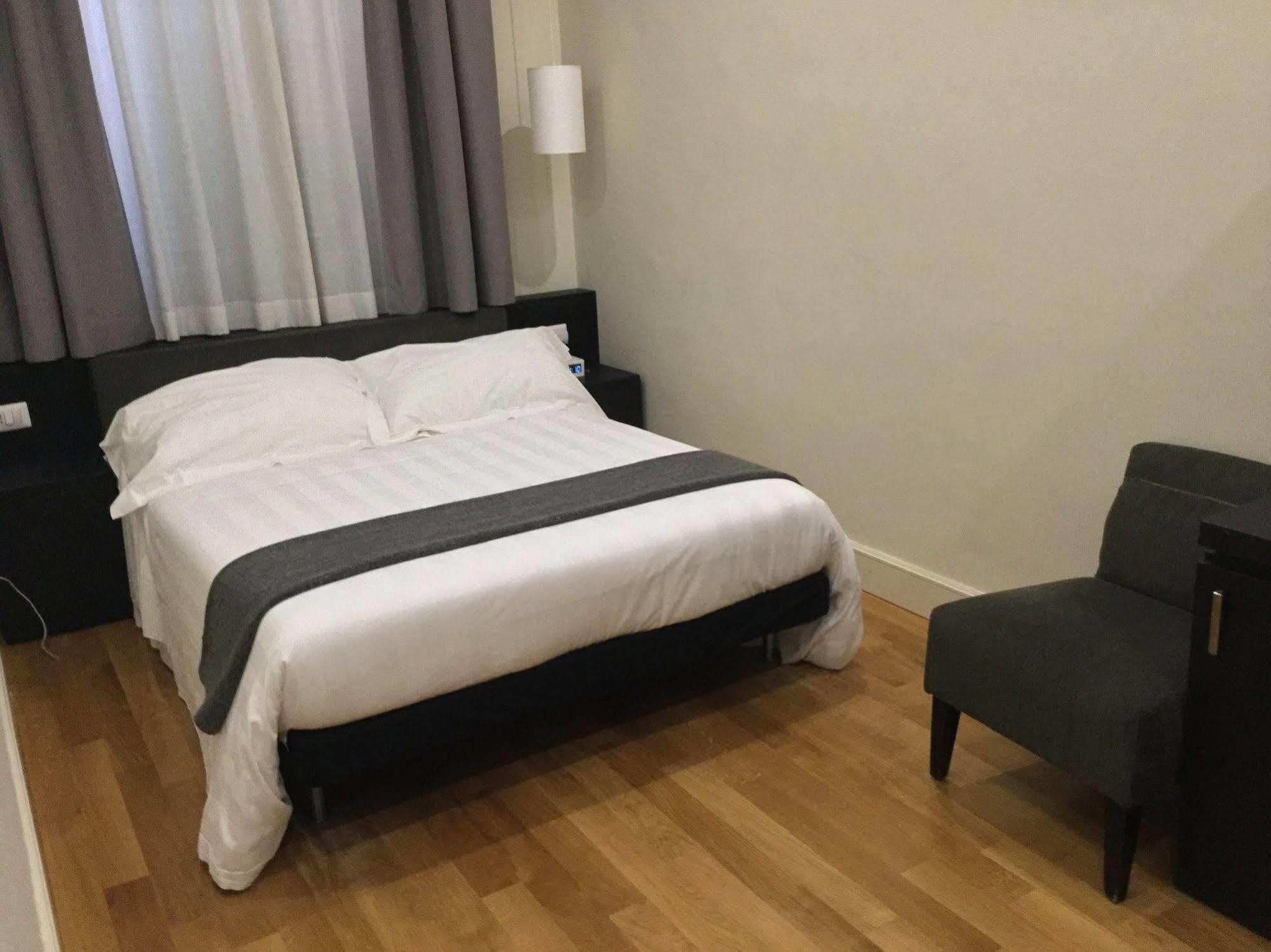 Rhome Terminal Guest House Róma Kültér fotó
