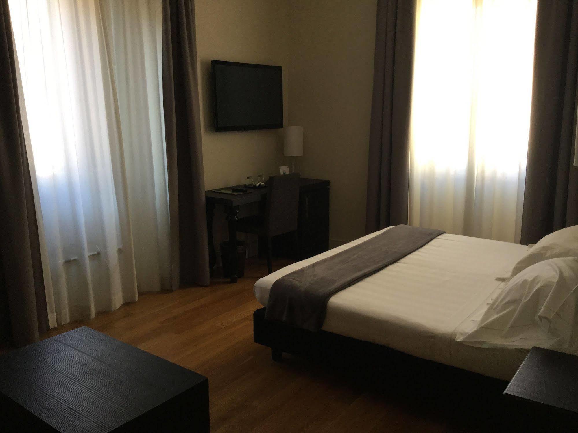 Rhome Terminal Guest House Róma Kültér fotó